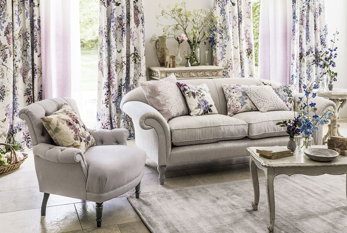2-waterperry-fabrics-carousel-sofa-flowers_orig