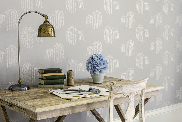 4-waterperry-wallpapers-table-lamp-desk_orig